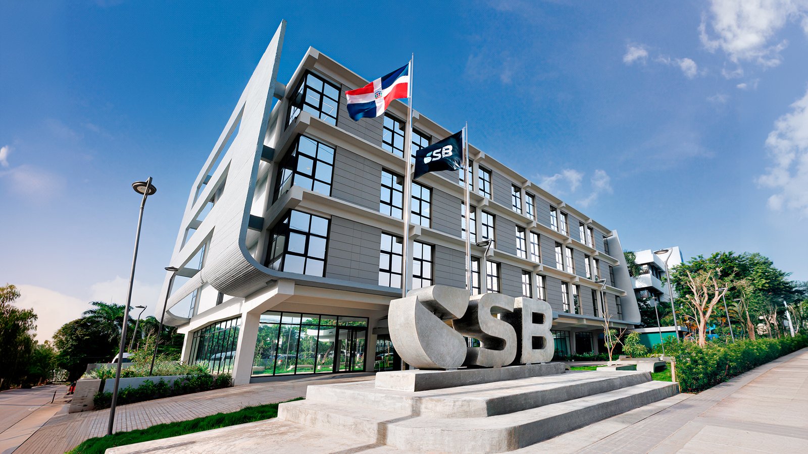 Mujeres representan el 49.3 % de los deudores del sistema financiero dominicano