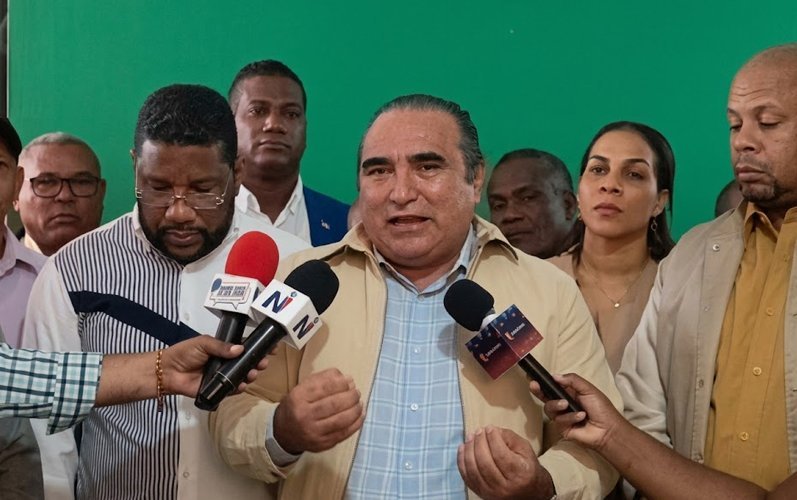 Cuestionan solicitud de intervención de ECO5 para manejo de residuos en Santo Domingo Norte