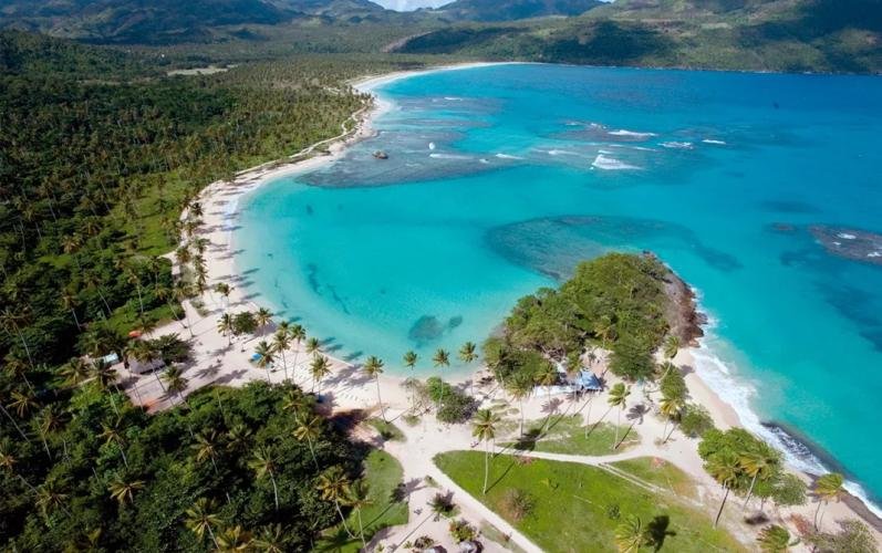 Congestión vehicular supera cuatro kilómetros hacia Playa Rincón y Caño Frío en Semana Santa