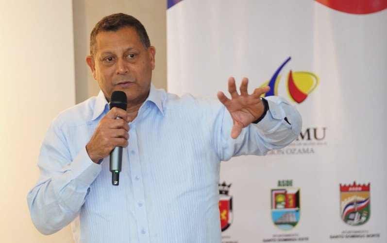 Fedomu instruye a alcaldías colaborar con organismos de socorro ante lluvias