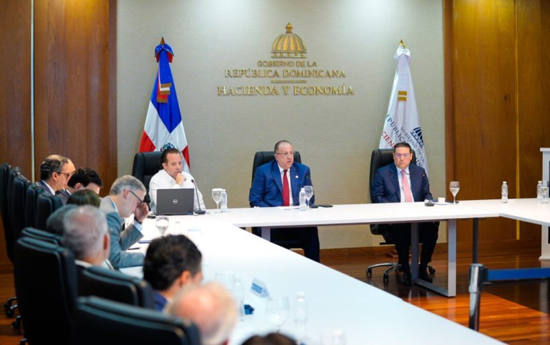 Gobierno inicia consultas con sectores ante impacto de crisis en Irán