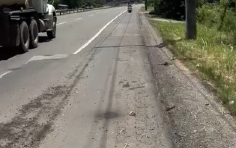 Denuncian deterioro de tramo en la autopista Duarte a la altura de Bonao