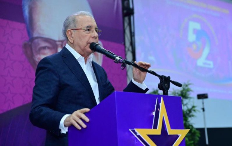 Danilo Medina afirma que el Gobierno carece de plan ante impacto de crisis internacional en precios del petróleo