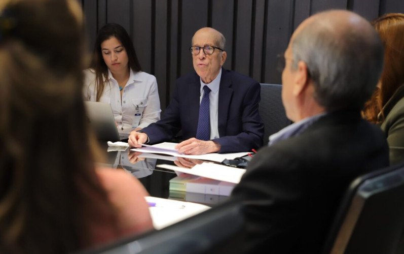 Autoridades y sector privado analizan desafíos climáticos y mercado de carbono