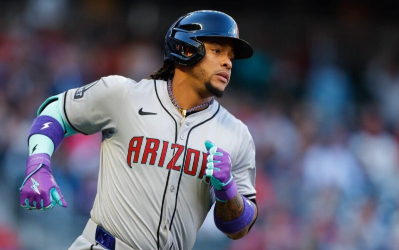 Ketel Marte conecta dos jonrones y marca historia en Eutaw Street