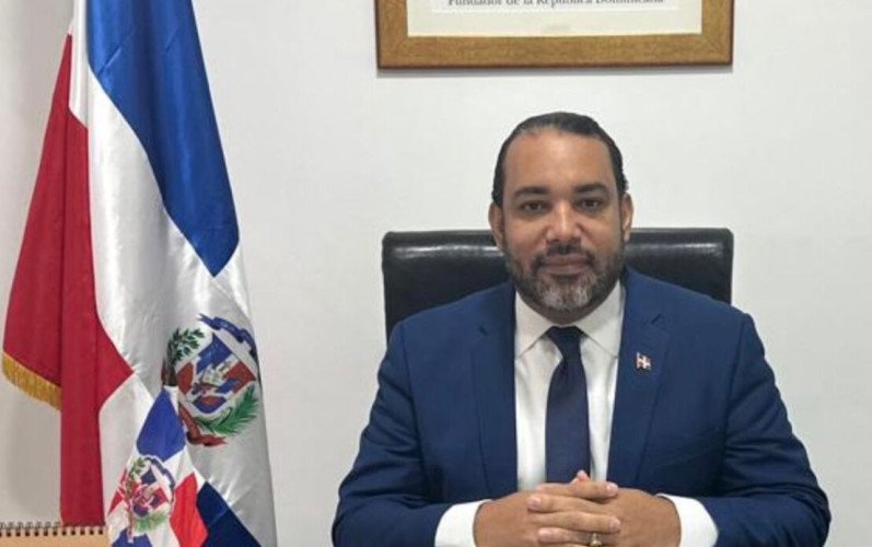 Cónsul en Sevilla destaca reformas al sistema consular impulsadas por el Gobierno