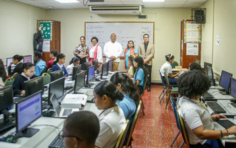 Regional 15 realiza Olimpiada de Lectura y Escritura en formato digital por primera vez