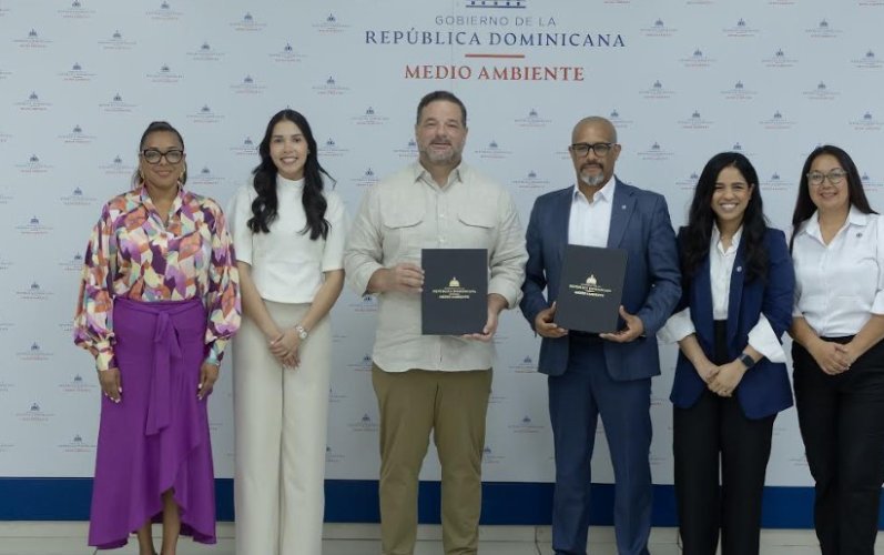 Medio Ambiente y Hodelpa acuerdan crear red nacional de voluntariado ambiental