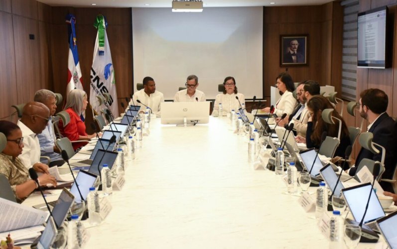 CNSS ordena revisión integral del catálogo de servicios del Seguro Familiar de Salud