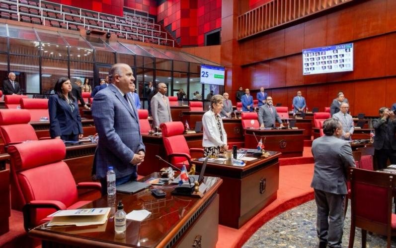 Senado aprueba designar centro cívico de Sánchez Ramírez con nombre de Vicente Sánchez Baret