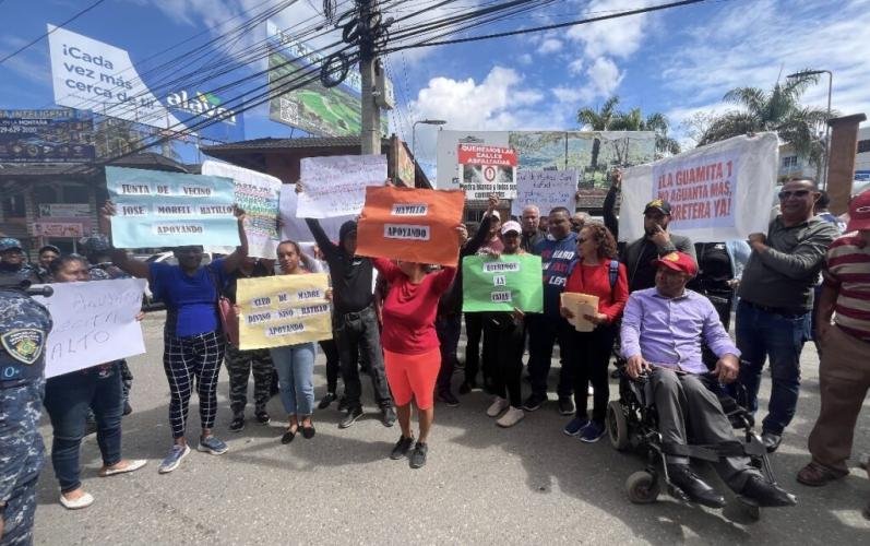 Comunidades de Buena Vista protestan por deterioro de calles y caminos vecinales
