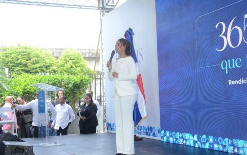 Betty Gerónimo destaca pagos laborales y obras municipales en su segundo año de gestión