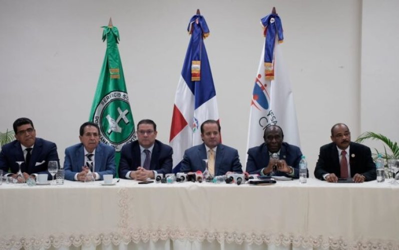 Gobierno asegura que fortalece estrategia económica con aportes de distintos sectores