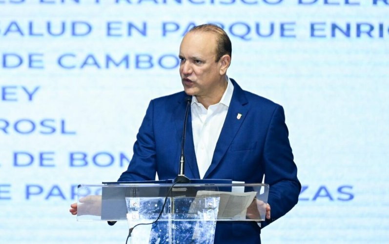 Alcalde de Santiago presenta obras y avances en rendición de cuentas 2025-2026