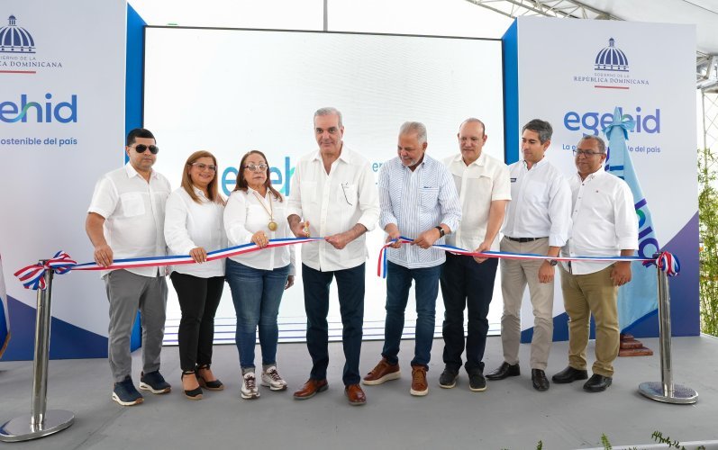 Abinader inaugura carretera que conecta Tavera con Jarabacoa