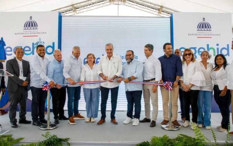 Inauguran carretera Tavera–Jarabacoa tras más de 50 años de espera