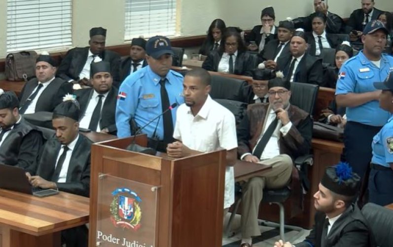 Gregory Adames declara como víctima y señala fallas previas en el techo del Jet Set