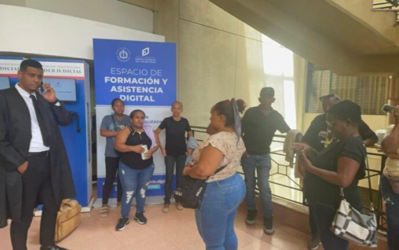 Familia de joven asesinado en Ensanche Espaillat exige justicia a seis meses del hecho