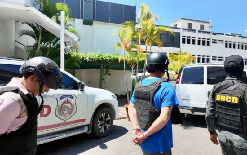 Autoridades arrestan a ocho implicados en decomiso de más de 1.7 toneladas de cocaína en Pedernales