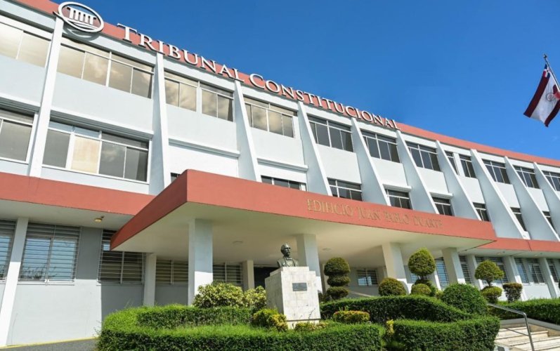 Tribunal Constitucional ordena crear ley que penalice la usura