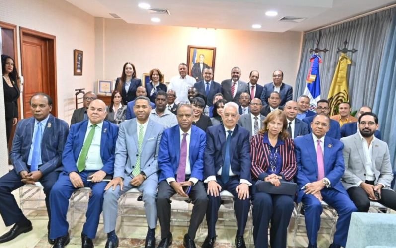 FOPPPREDOM advierte sobre impacto de una nueva reducción al financiamiento de partidos