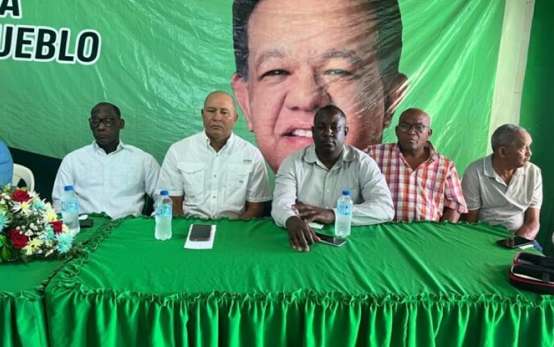 Fuerza del Pueblo denuncia presuntas irregularidades financieras en informe municipal