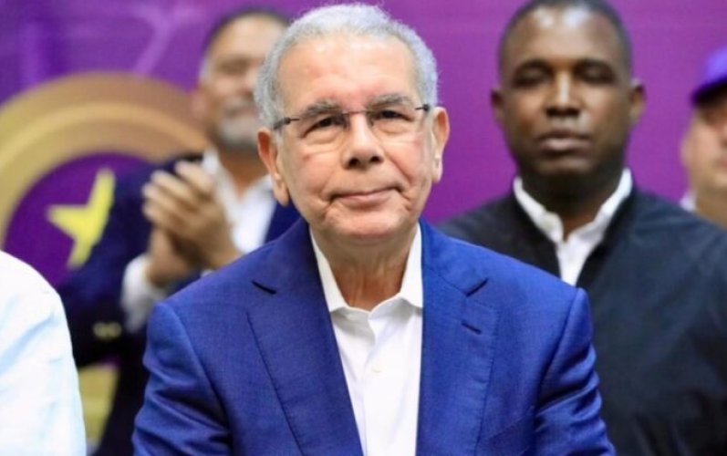 Danilo Medina defiende gestión del PLD durante acto político en Elías Piña