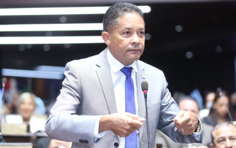 Eugenio Cedeño rechaza posible prórroga de autoridades del PRM y la califica de “error catastrófico”