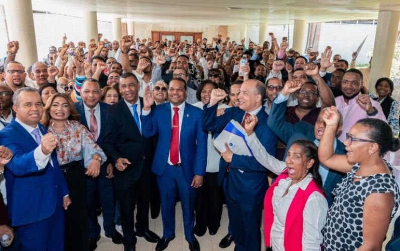 Radhamés Silverio formaliza candidatura a la Rectoría de la UASD para el período 2026-2030