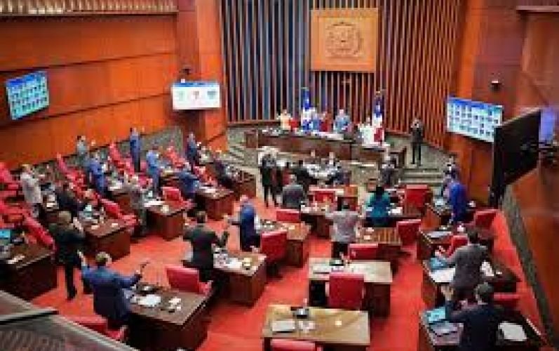 Senado aprobaría reforma laboral sin modificar tema de cesantía