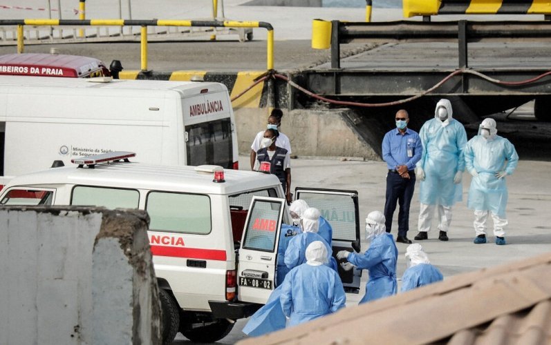 Comienza en Tenerife el desembarque de pasajeros del crucero MV Hondius tras brote de hantavirus