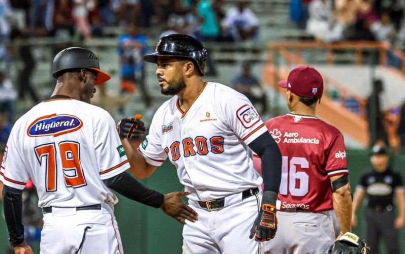 Toros del Este retienen al antesalista Jeimer Candelario