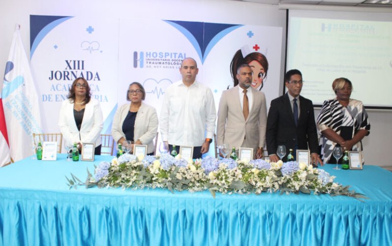 Hospital Ney Arias Lora realiza jornada académica enfocada en bienestar emocional del personal de enfermería