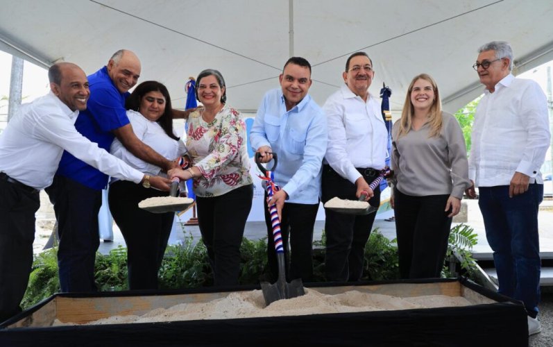 SNS inicia remozamiento y ampliación del Hospital Municipal El Valle con inversión de RD$137 millones