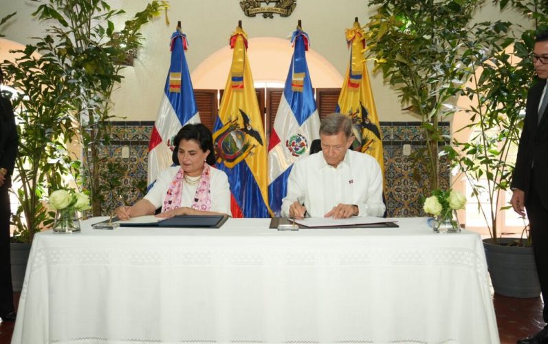 República Dominicana y Ecuador acuerdan impulsar agenda bilateral en comercio, migración y energía