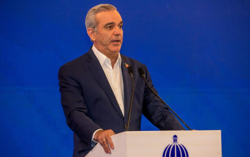 Abinader felicita al pueblo colombiano por su participación en la jornada electoral