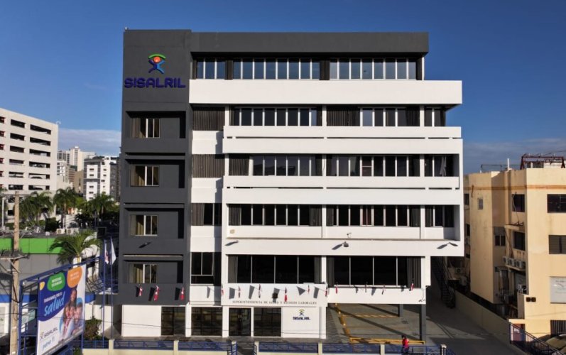 SISALRIL actualiza reglamento de riesgos laborales y elimina trabas para atención de emergencias