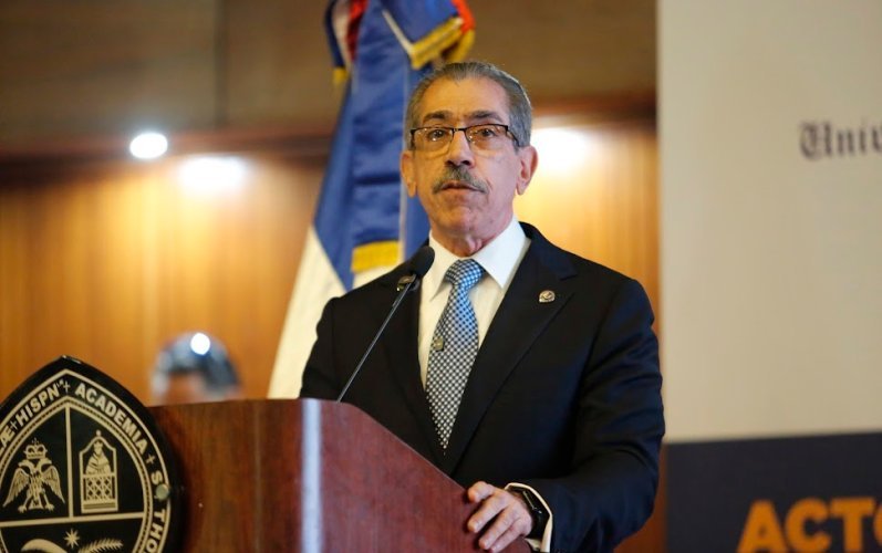 Asjana gana rectoría de la UASD; Silverio reconoce derrota