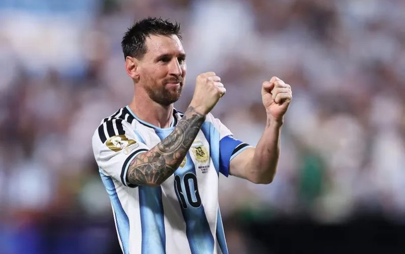Messi agranda su leyenda: los récords que rompió con su triplete en el Mundial