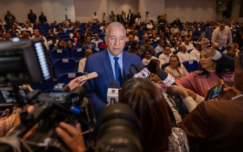 Andrés Bautista cuestiona marcha de la ANPA en medio de negociaciones con el Gobierno