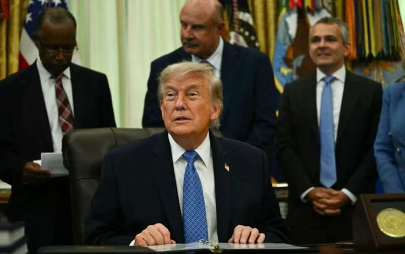 Trump amenaza con aranceles del 100% a países europeos que graven servicios digitales