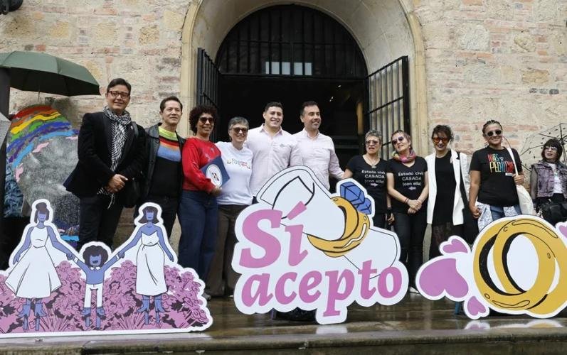 El matrimonio igualitario celebra diez años de en Colombia con llamado a mantenerse en derechos