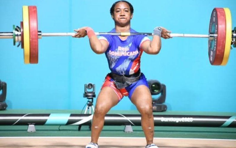 Dahiana Ortiz gana oro y abre la halterofilia para RD en Santo Domingo 2026