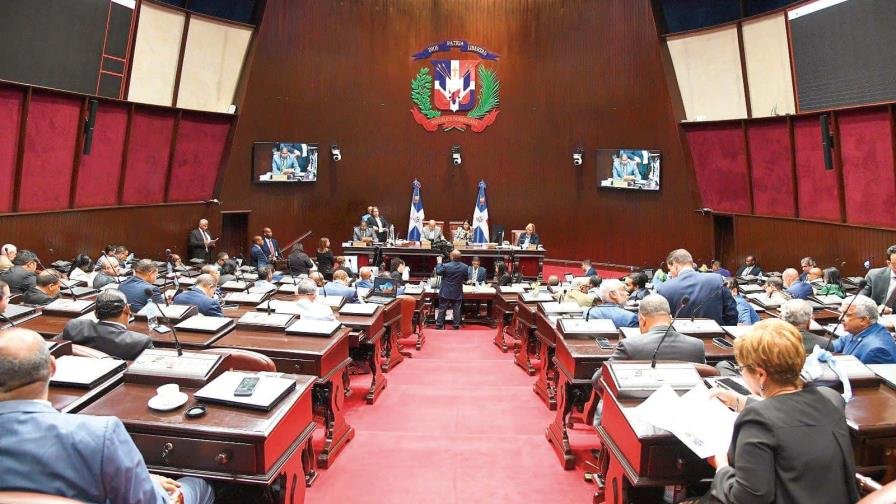 Diputados proponen cambios a ley de partidos en República Dominicana.
